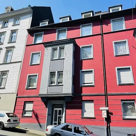 Mit Garten In Elberfeld- Zentral - Nespresso - Netflix Apartment