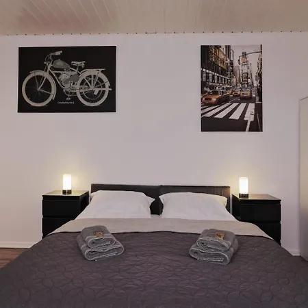 Mit Garten In Elberfeld- Zentral - Nespresso - Netflix Apartmán