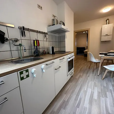 Mit Garten In Elberfeld- Zentral - Nespresso - Netflix