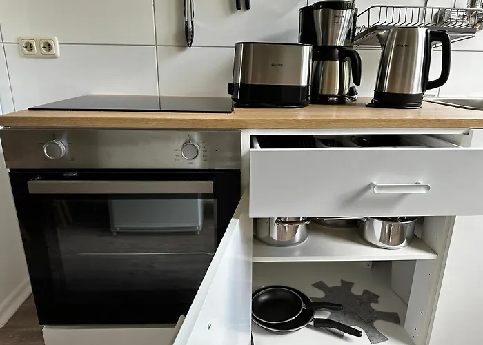 Mit Garten In Elberfeld- Zentral - Nespresso - Netflix * 부퍼탈