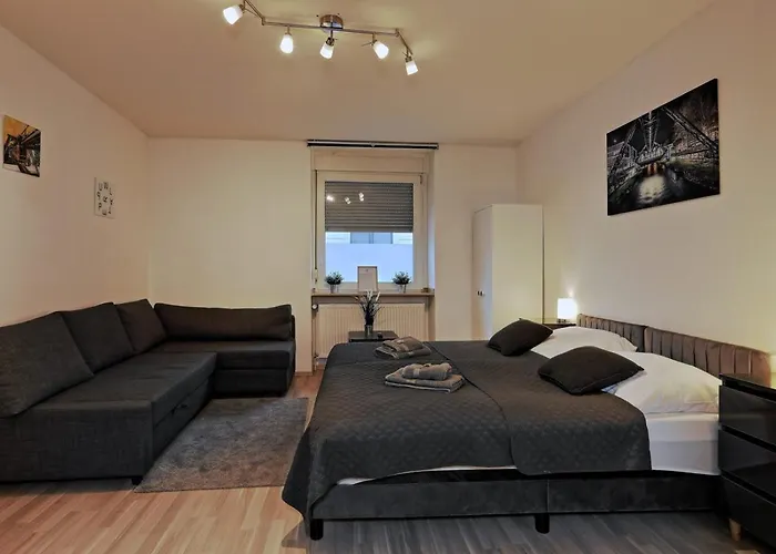 아파트 Mit Garten In Elberfeld- Zentral - Nespresso - Netflix