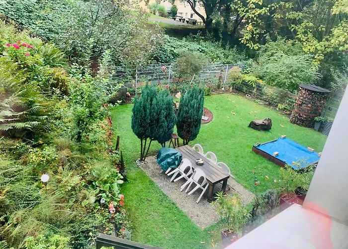 Mit Garten In Elberfeld- Zentral - Nespresso - Netflix